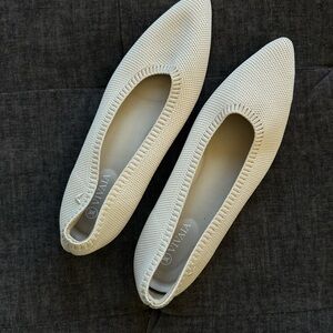 VIVAIA Pointed-Toe Ballet Flats